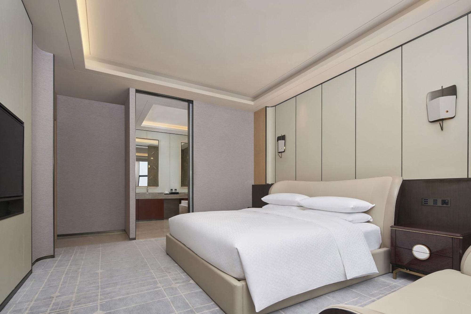 Four Points By Sheraton Guiyang, Huaxi Guiyang  Exterior foto